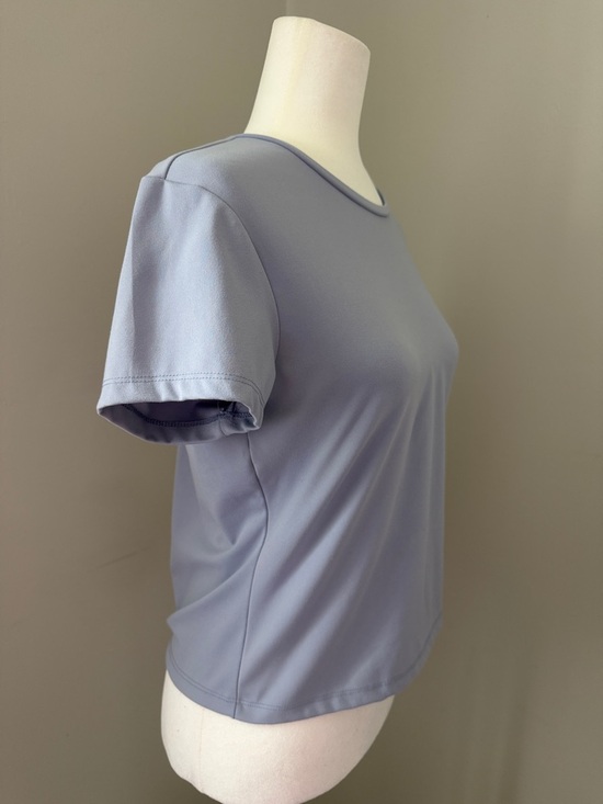 Womens Baby Tee Light Blue Size Medium - Picture 3 of 8